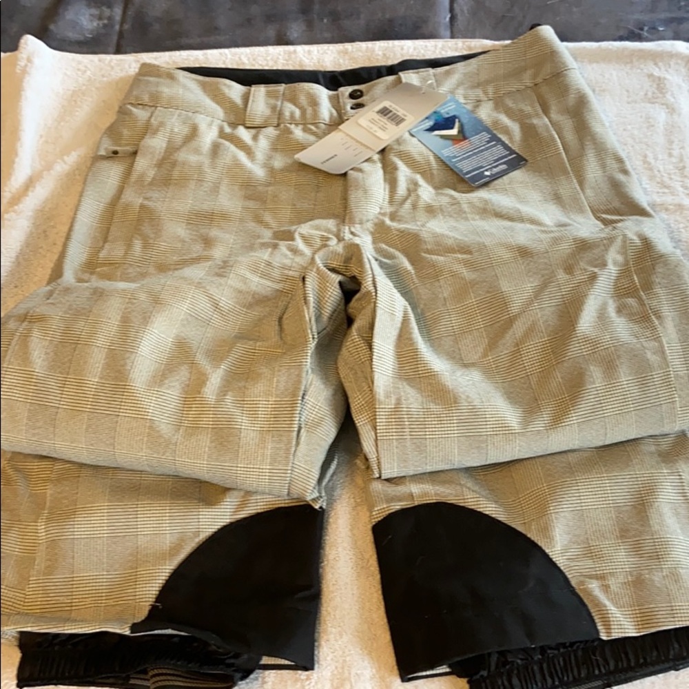 Columbia ski/snowboard pants.
